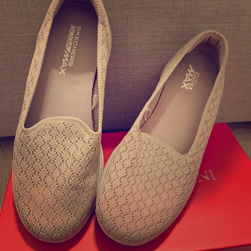 Skechers GOGA Shoes!